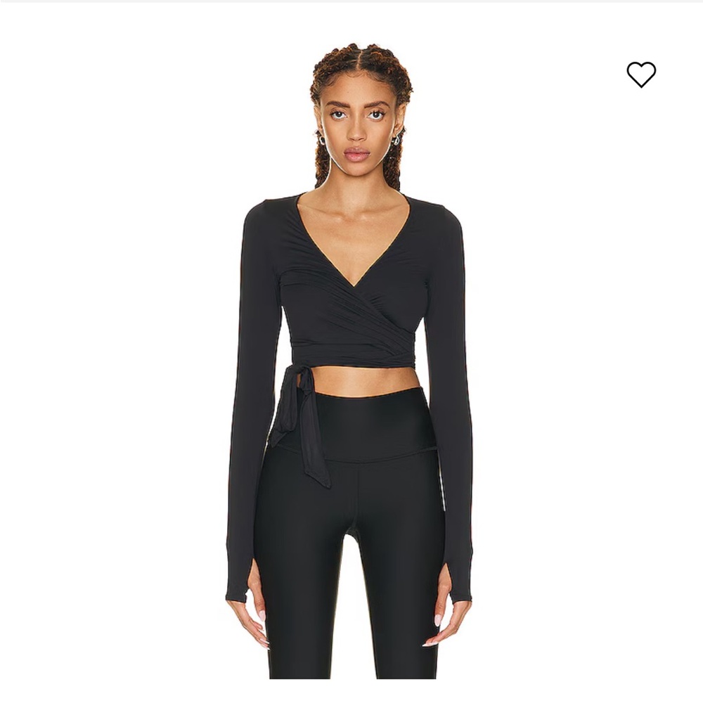 Alo yoga cropped escalate top size small NWOT